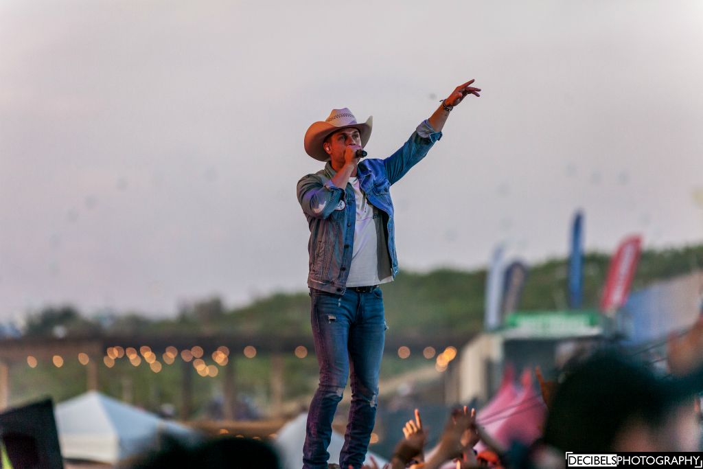 Dustin Lynch